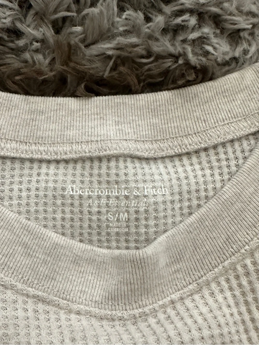 Abercrombie & Fitch Waffle-Knit Sweater - S/M